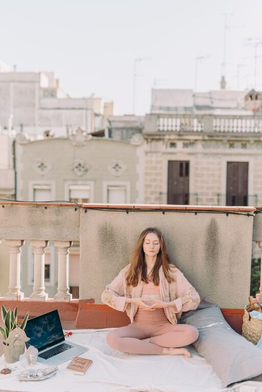 Practici simple de mindfulness pentru viața de zi cu zi